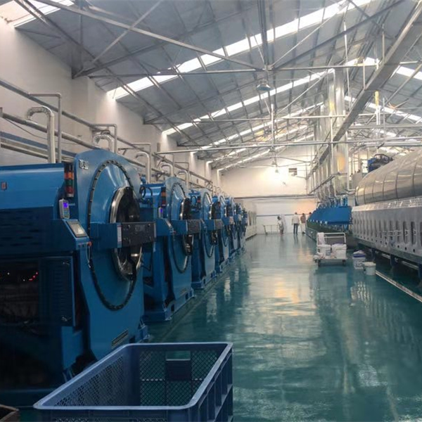 開(kāi)一家酒店布草洗滌廠用哪些設(shè)備